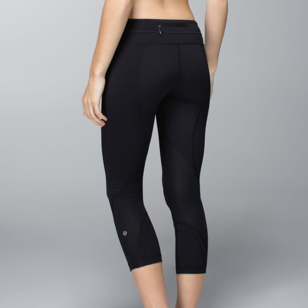 Lululemon cropped leggings with mesh detail